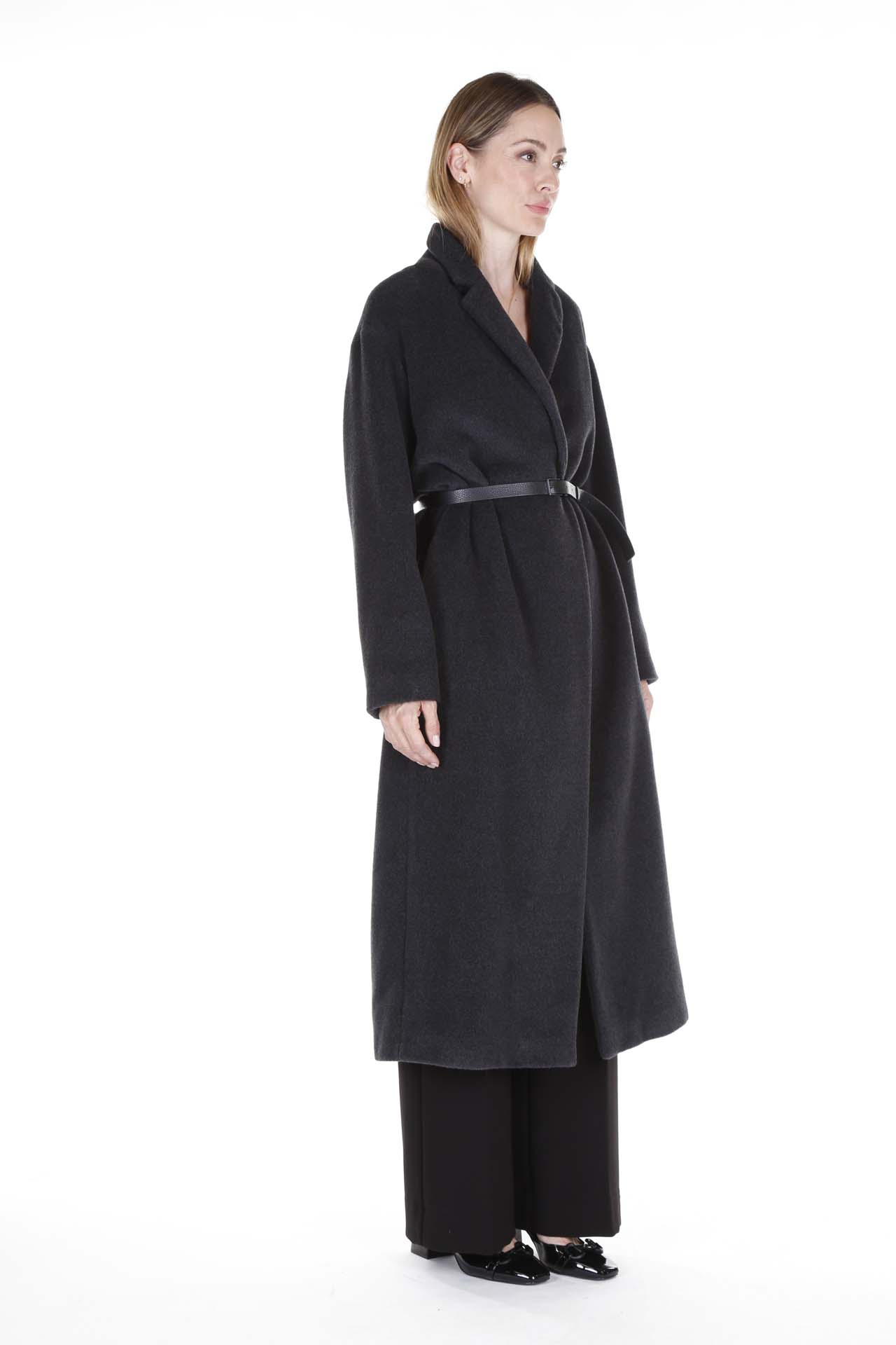 Fabiana Filippi, Cappotto